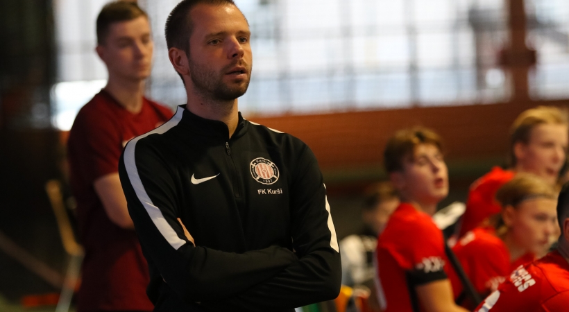 Parasta ierindas spēle